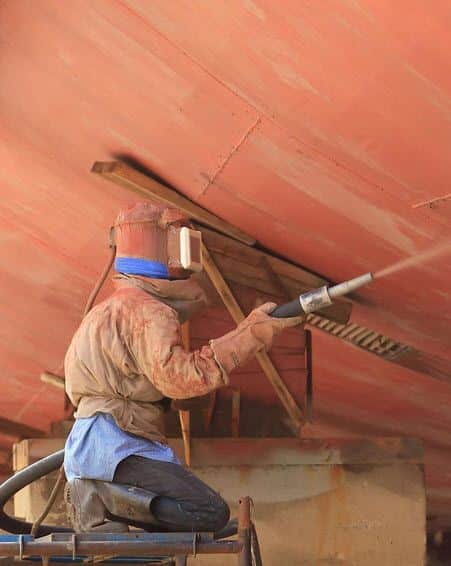 Jasa Sandblasting Banyuwangi – Karat Pergi, Besi Balik Keren Lagi!